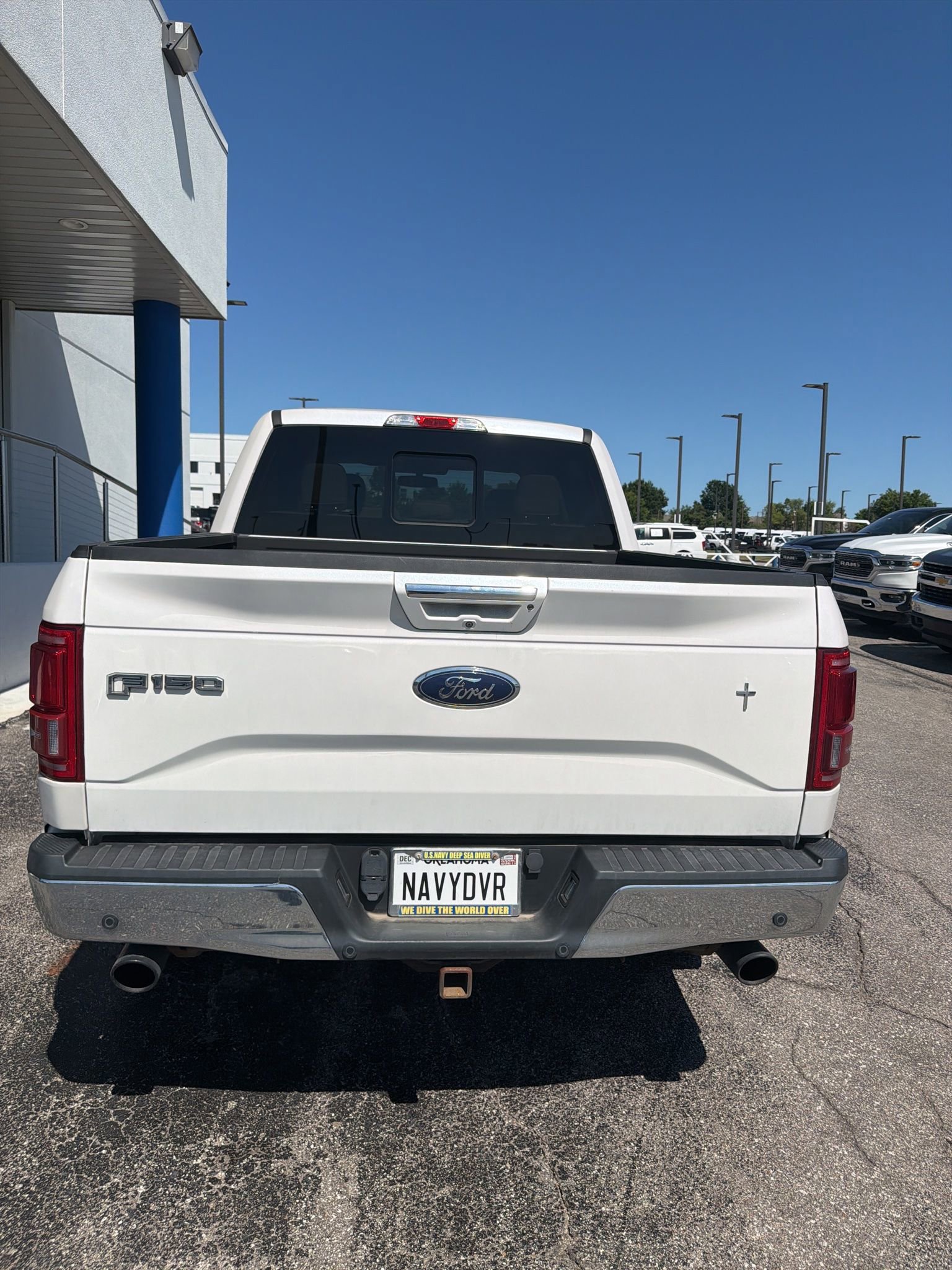 Used 2017 Ford F150 Lariat AWD/4WD image 4