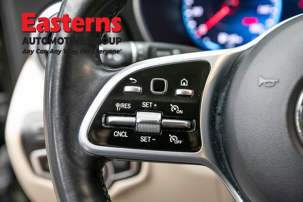 Used 2022 Mercedes-Benz GLC 300 4MATIC w/ Premium Package Lite image 16