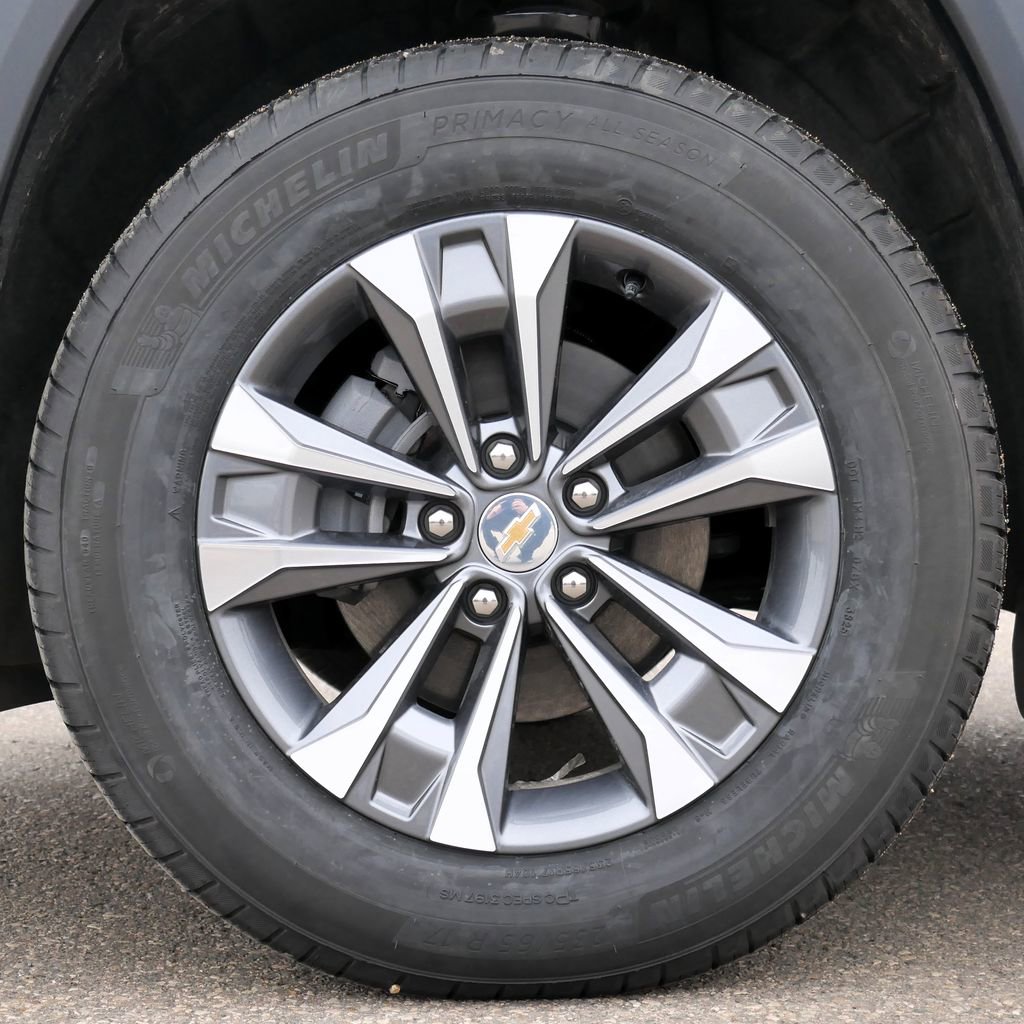 Used 2026 Chevrolet Equinox LT w/ Convenience Package II image 7