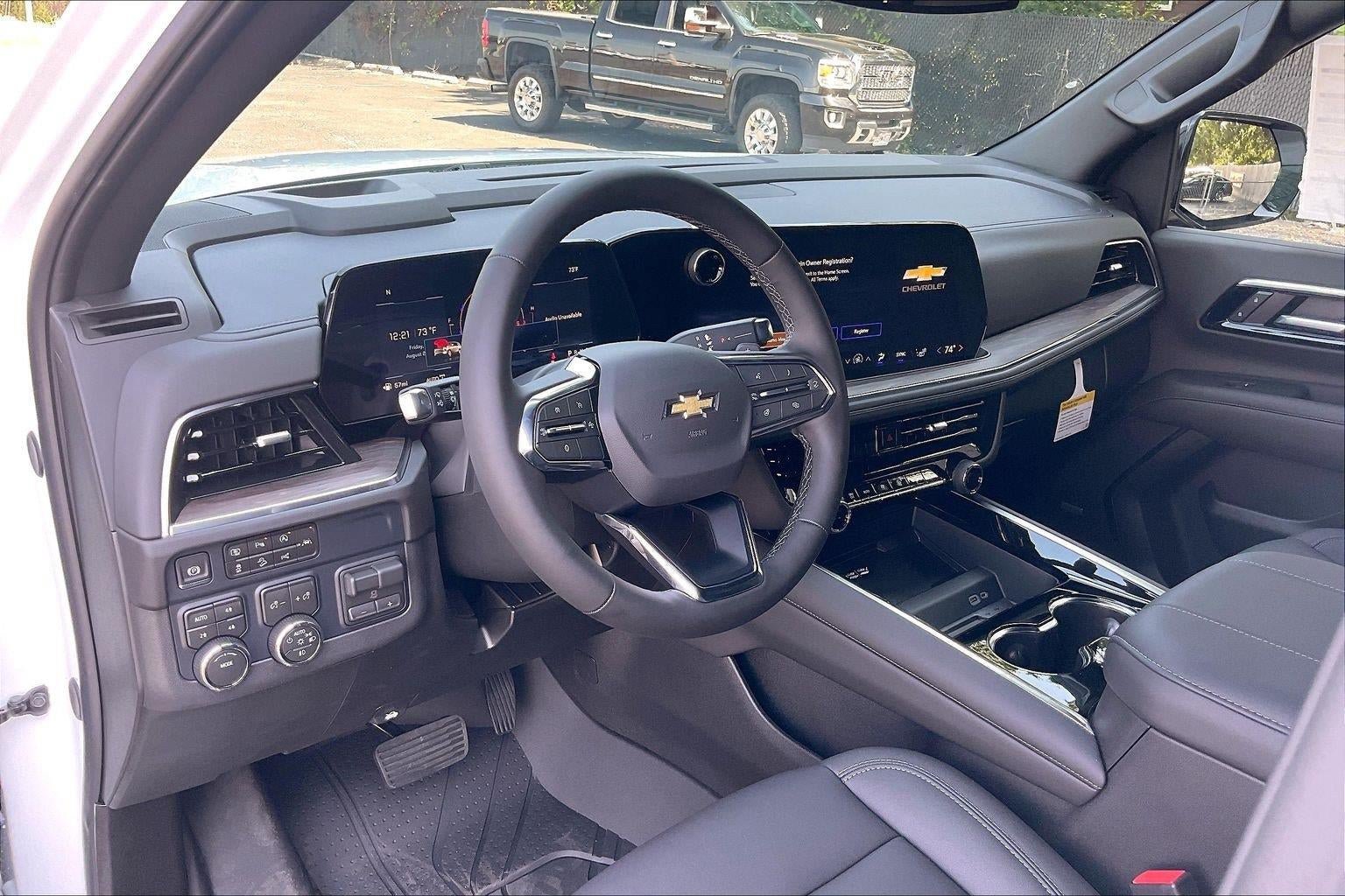 New 2026 Chevrolet Suburban LT AWD/4WD image 7