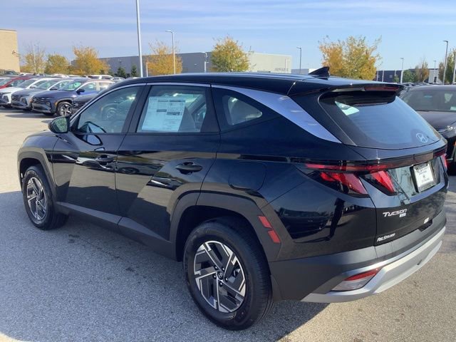 New 2026 Hyundai Tucson Blue SE image 5