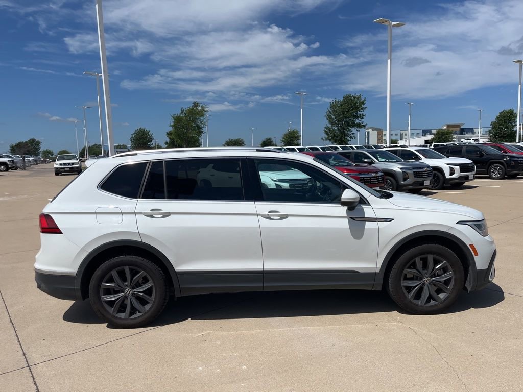 Used 2022 Volkswagen Tiguan SE FWD image 6
