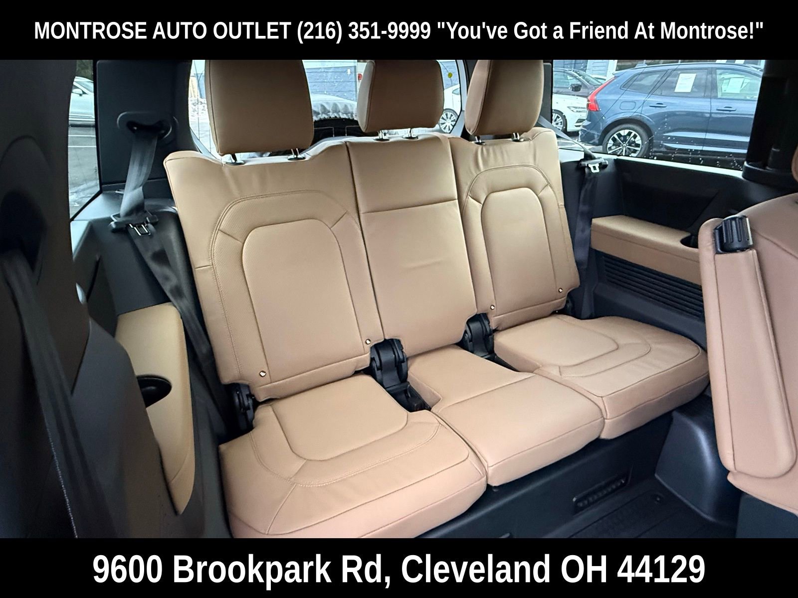 New 2026 Land Rover Defender 130 X-Dynamic SE image 14