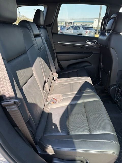 Used 2021 Jeep Grand Cherokee Limited w/ Luxury Group II image 22