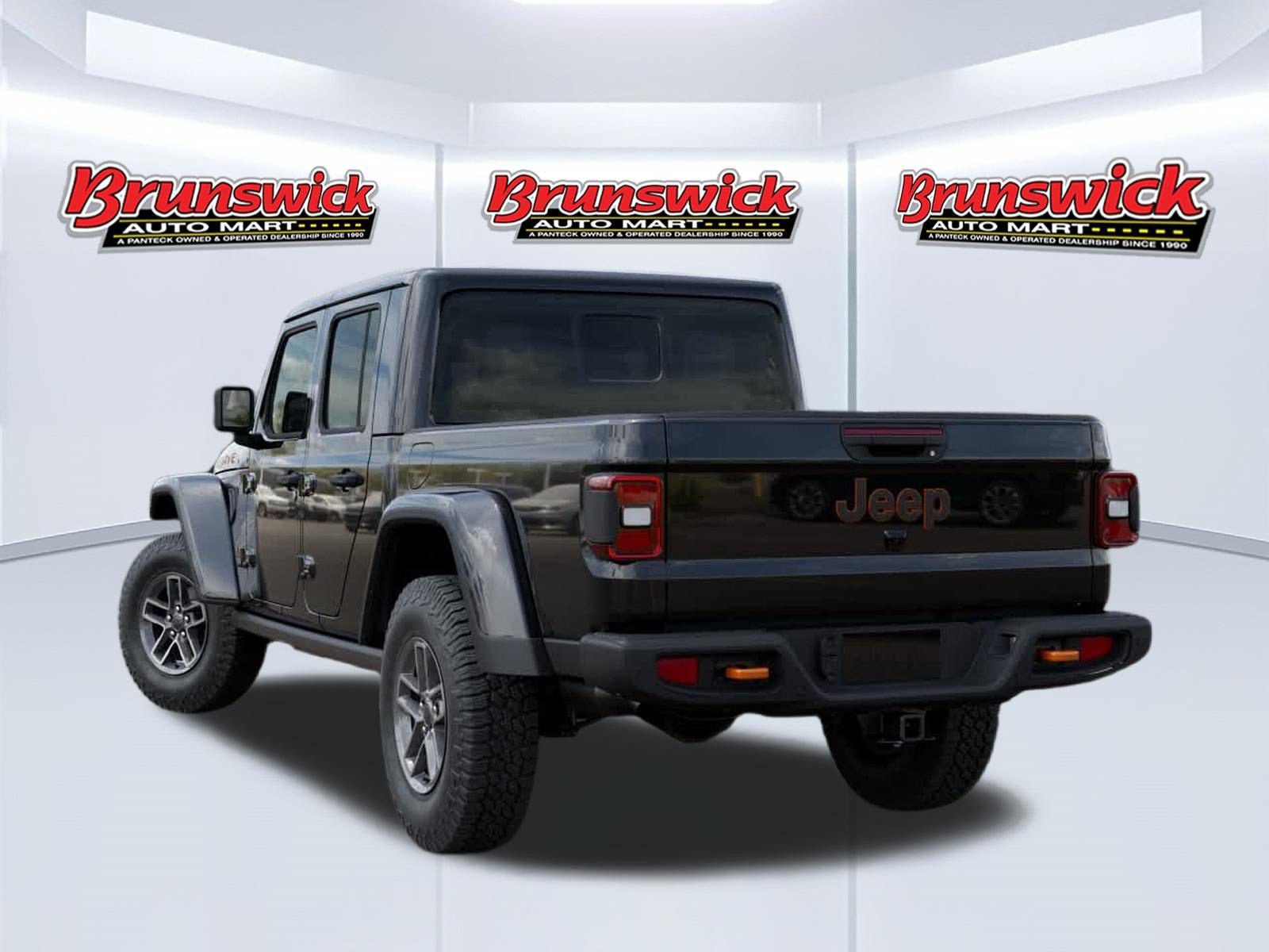 New 2026 Jeep Gladiator Mojave w/ Safety Group AWD/4WD image 3