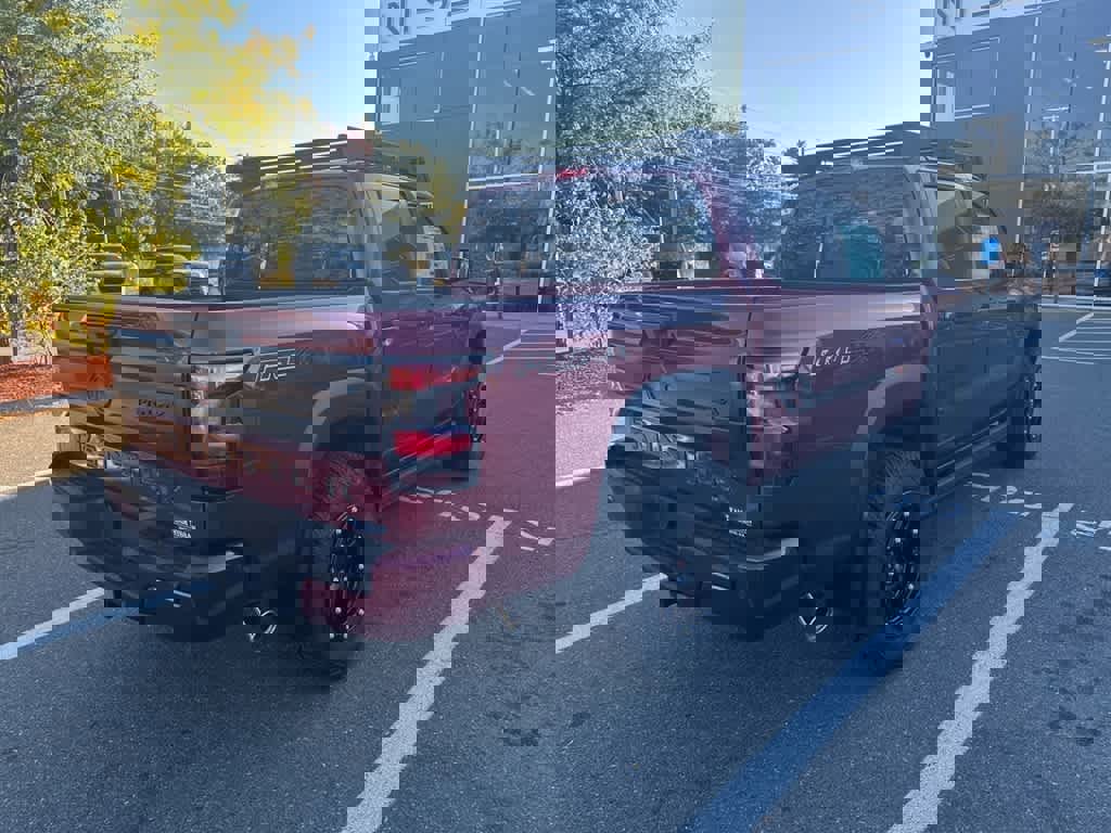 New 2025 Nissan Frontier PRO-4X w/ Pro Convenience Package image 9