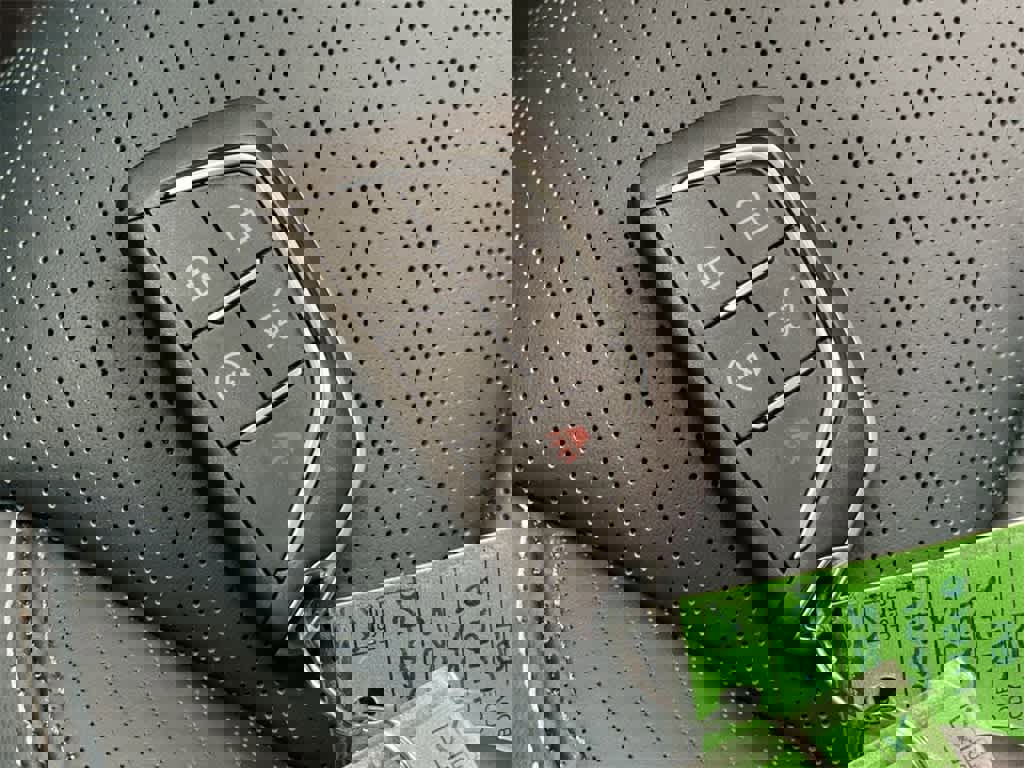 Certified 2025 Cadillac Lyriq Luxury w/ Nappa Leather Package image 28