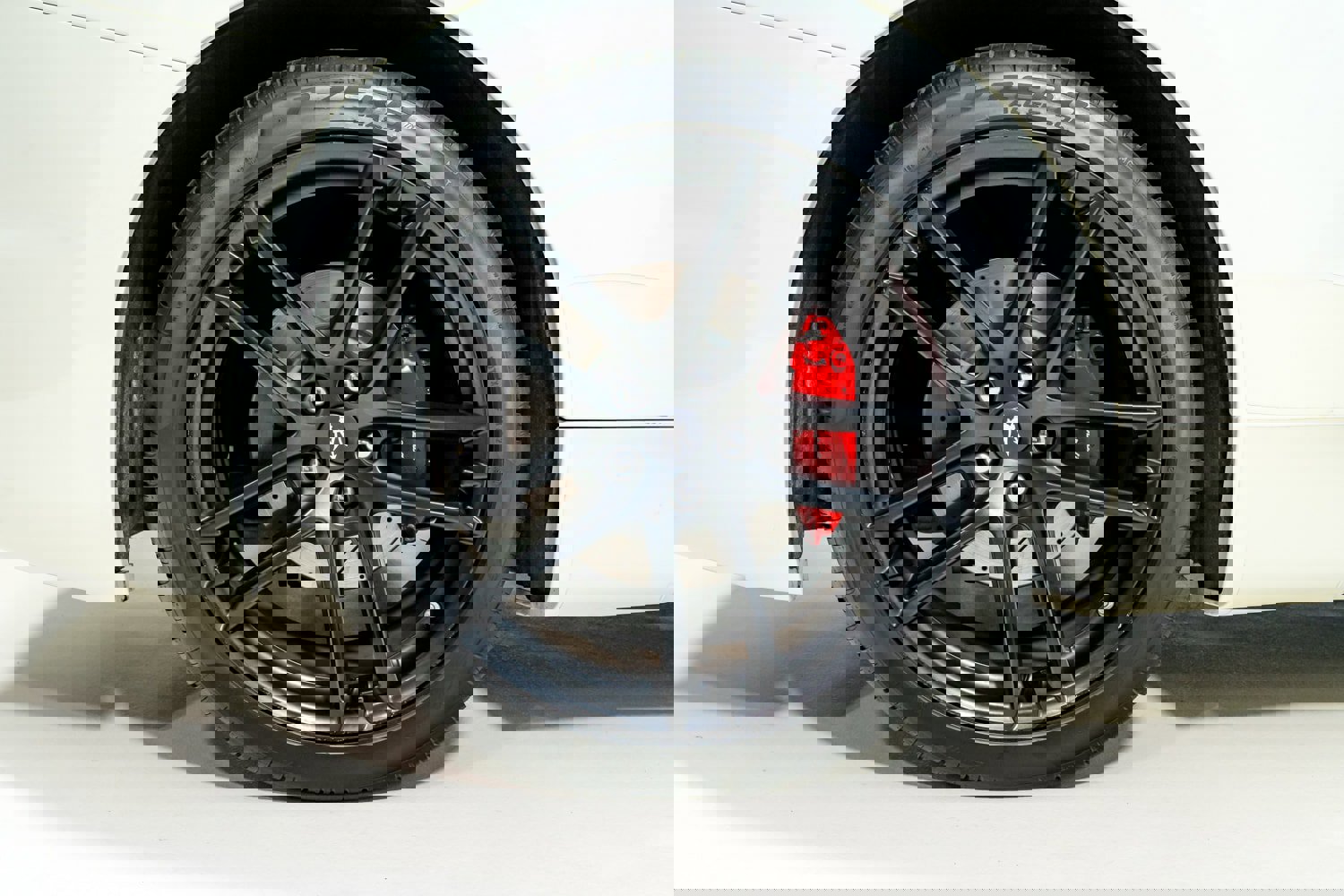 Used 2018 Maserati GranTurismo Sport image 14