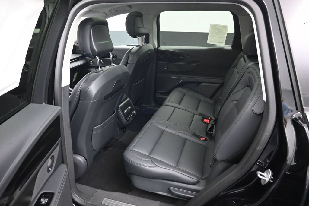 New 2026 Lincoln Nautilus Premier w/ Equipment Group 102A AWD/4WD image 10