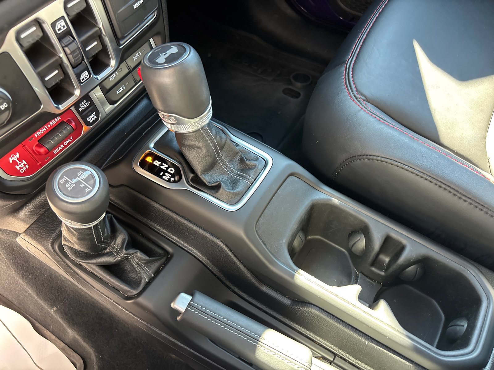 Used 2026 Jeep Wrangler Unlimited Rubicon AWD/4WD image 23