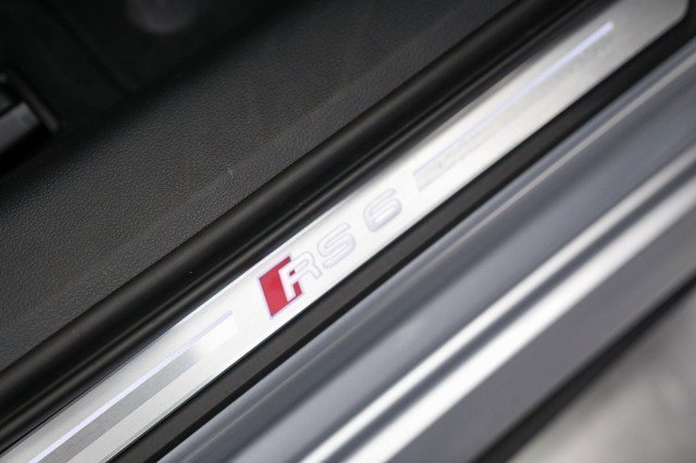 Used 2024 Audi RS 6 performance image 23