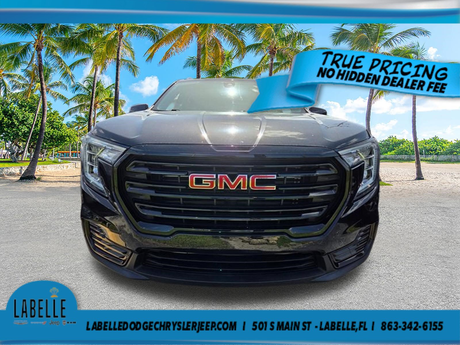 Used 2024 GMC Terrain SLE w/ Driver Convenience Package FWD image 2