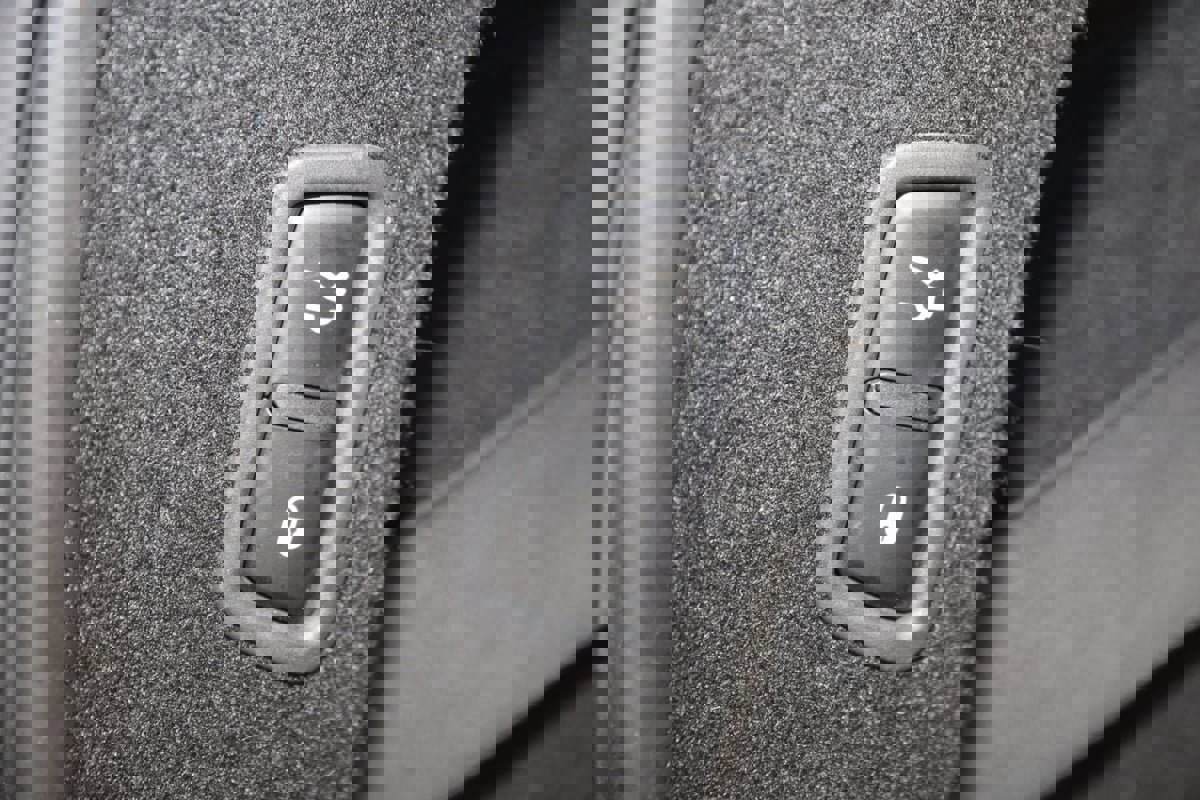 Used 2018 Maserati Levante GranSport image 59