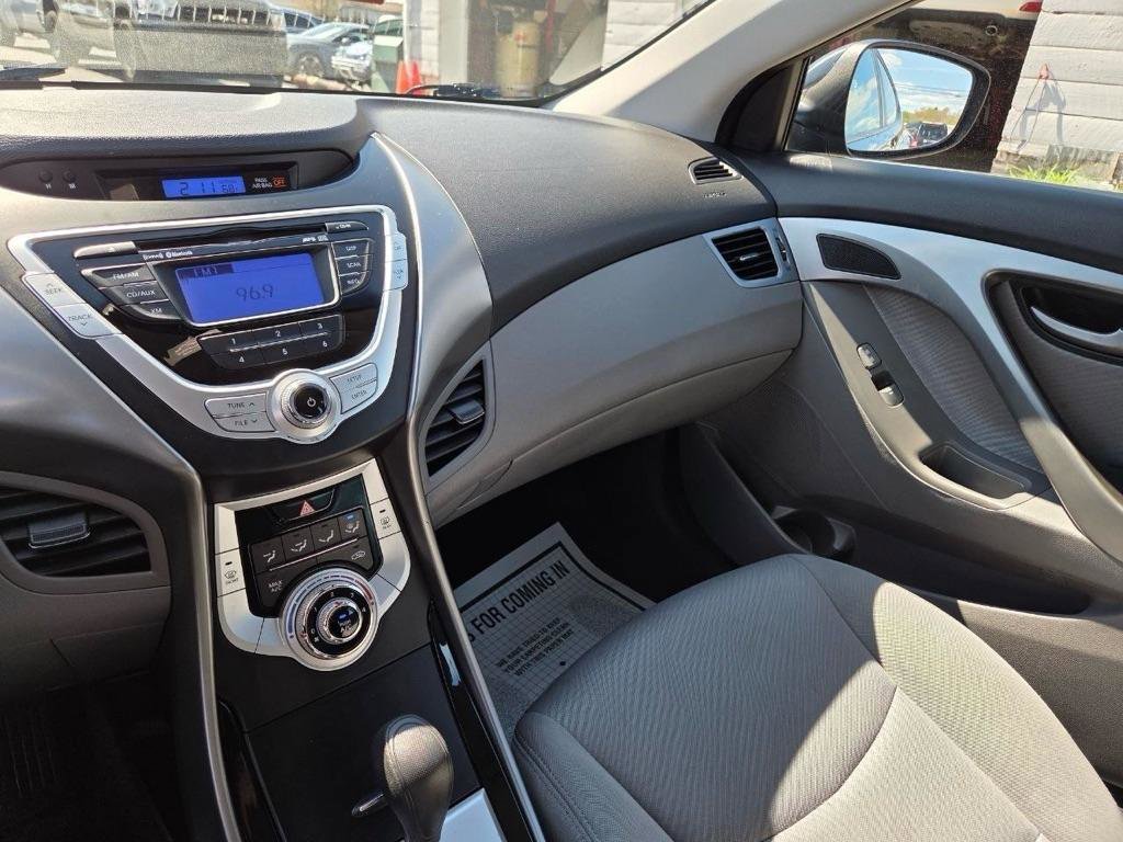 Used 2011 Hyundai Elantra GLS w/ Preferred Equipment Pkg 3 FWD image 14