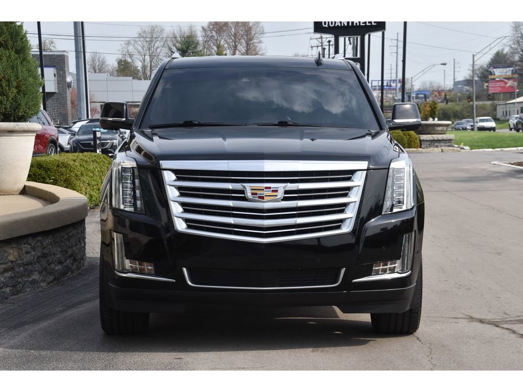 Used 2019 Cadillac Escalade ESV Platinum RWD image 9