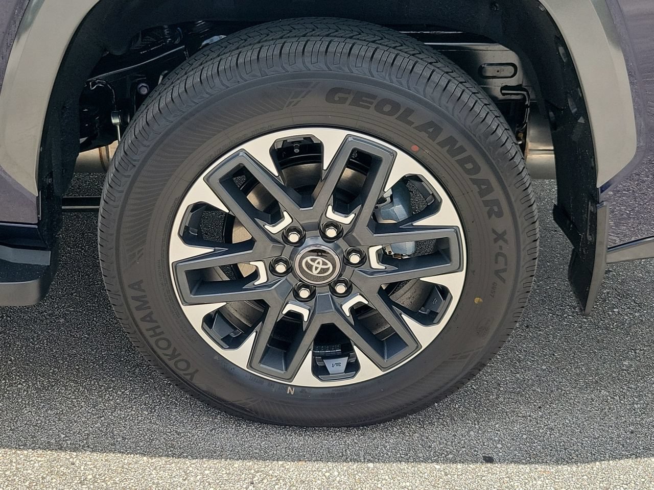 Used 2026 Toyota Sequoia Limited AWD/4WD image 3