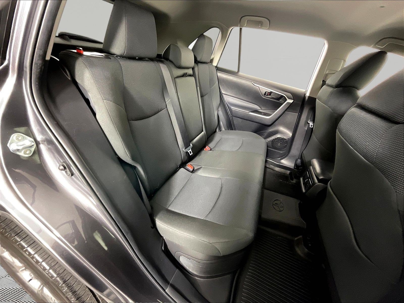 Used 2024 Toyota RAV4 LE AWD/4WD image 25