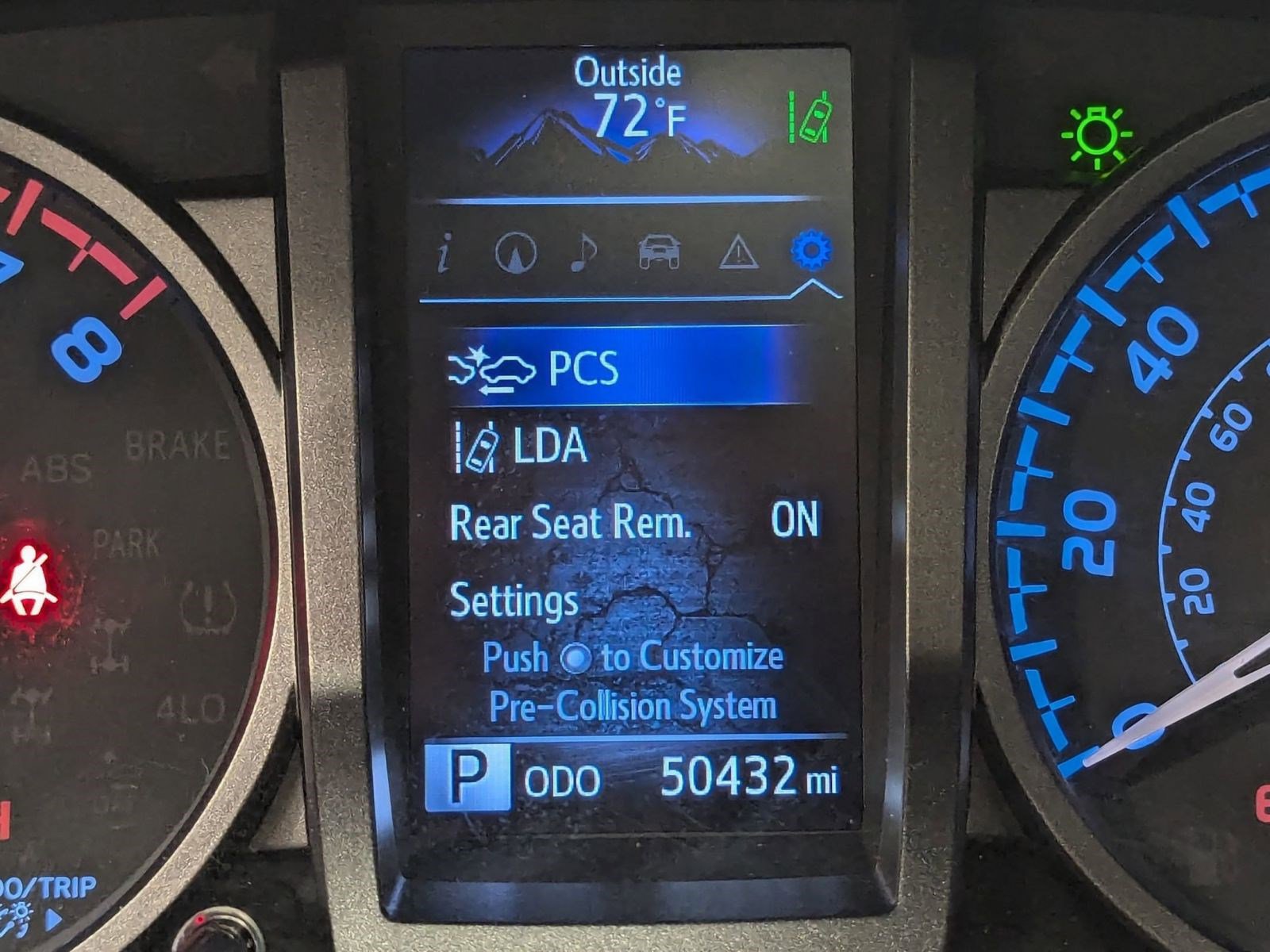 Used 2023 Toyota Tacoma TRD Off-Road image 17