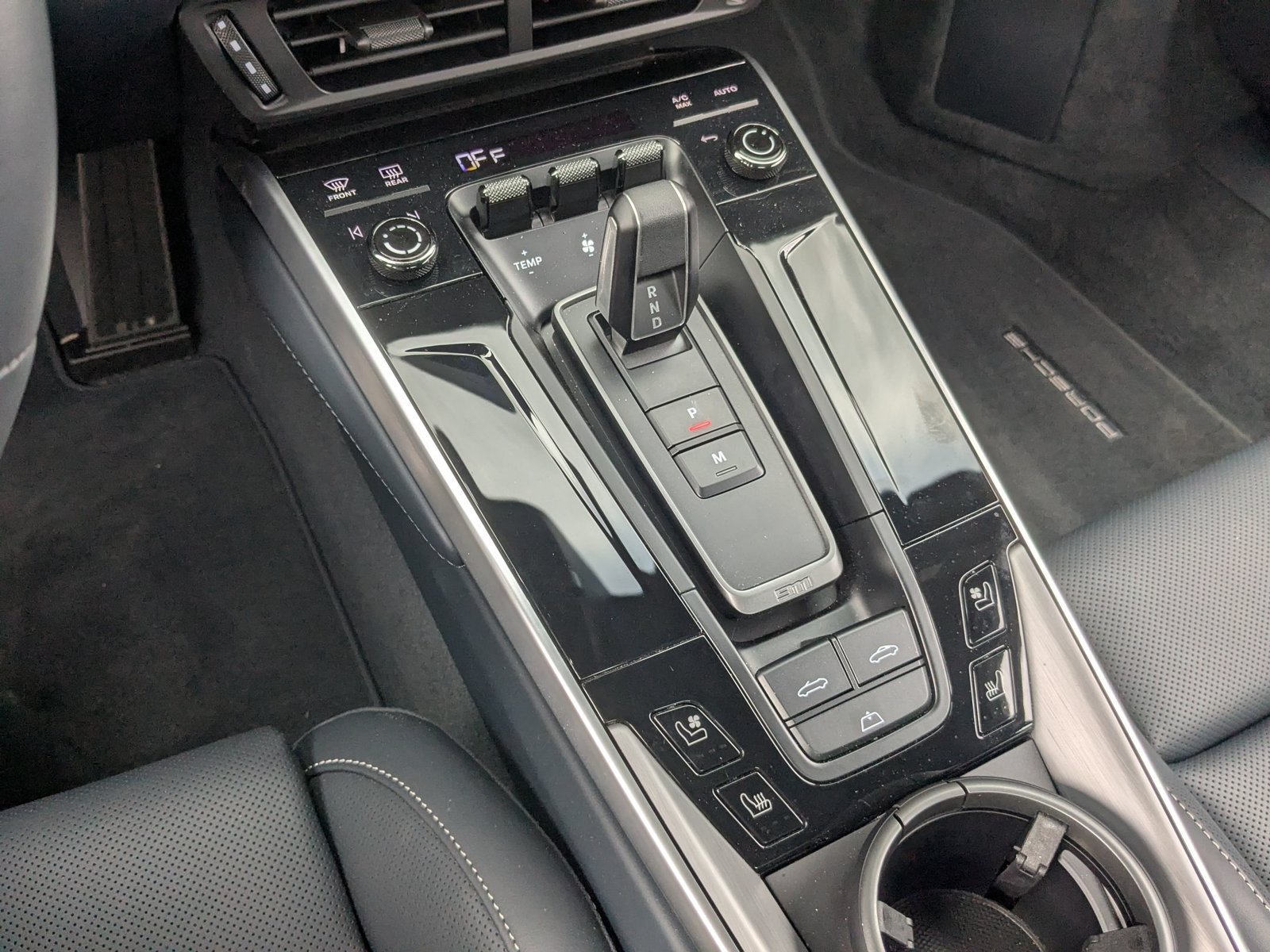 Certified 2025 Porsche 911 Carrera RWD image 27