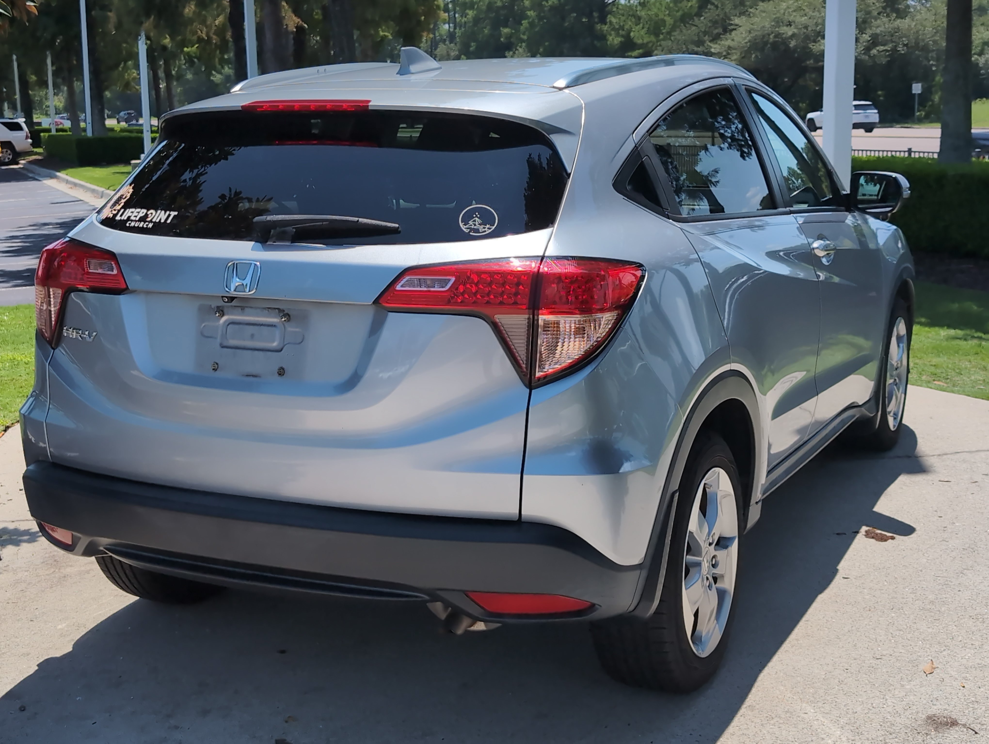 Used 2017 Honda HR-V EX-L image 10