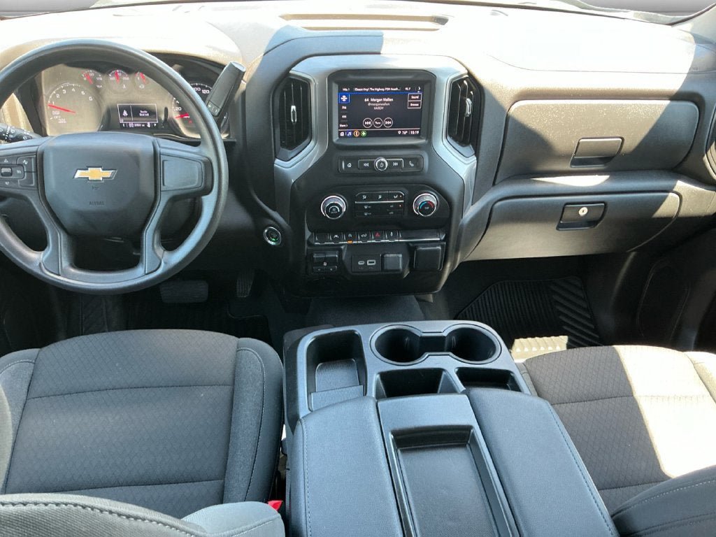 Used 2024 Chevrolet Silverado 1500 Custom AWD/4WD image 11