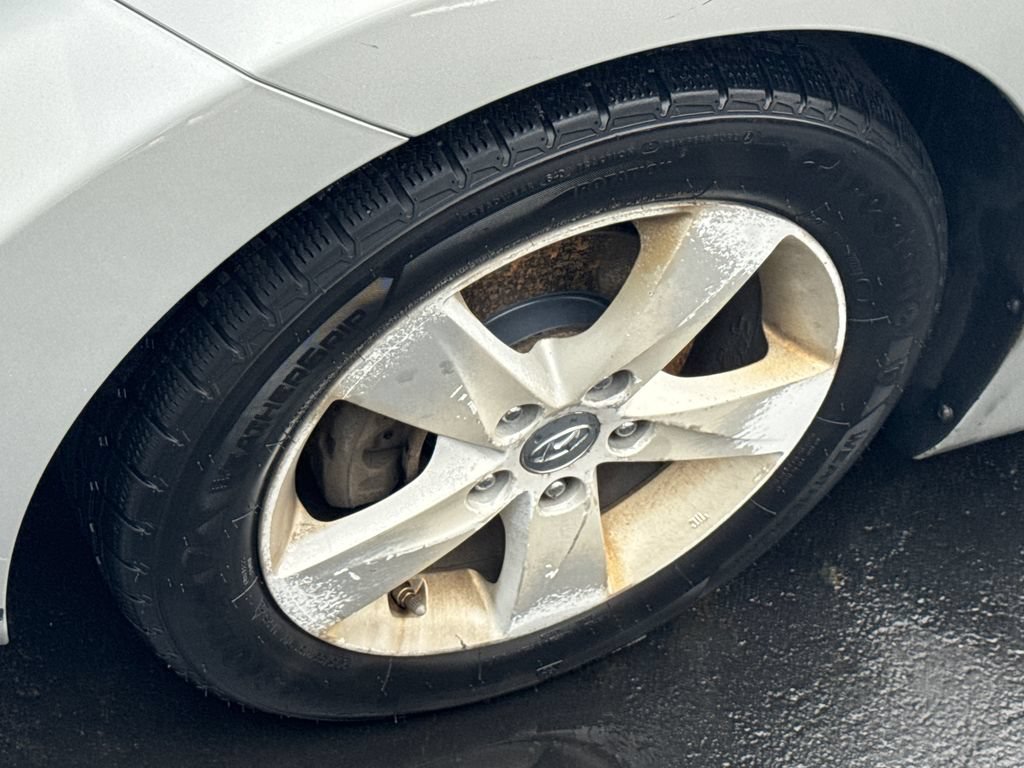 Used 2013 Hyundai Elantra GLS w/ Preferred Pkg FWD image 9