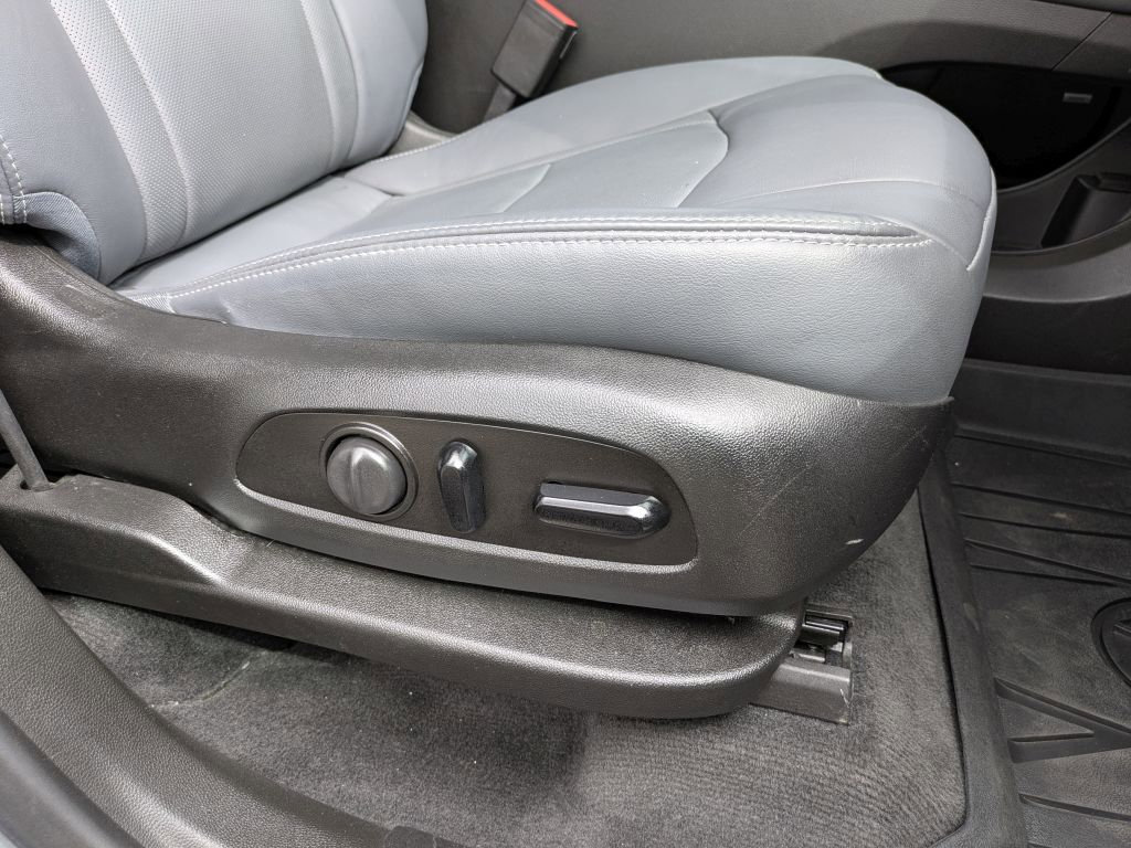 Certified 2021 Buick Enclave Essence w/ Sound and Sites Package image 24