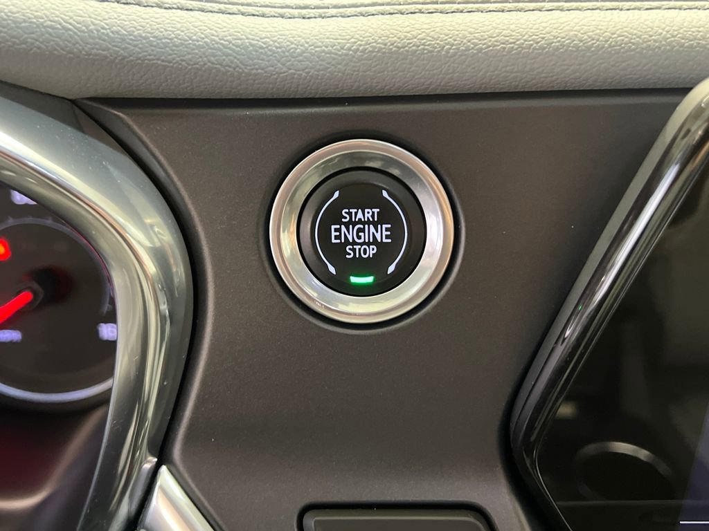 Used 2019 Chevrolet Blazer LT w/ Sun and Wheels Package image 23