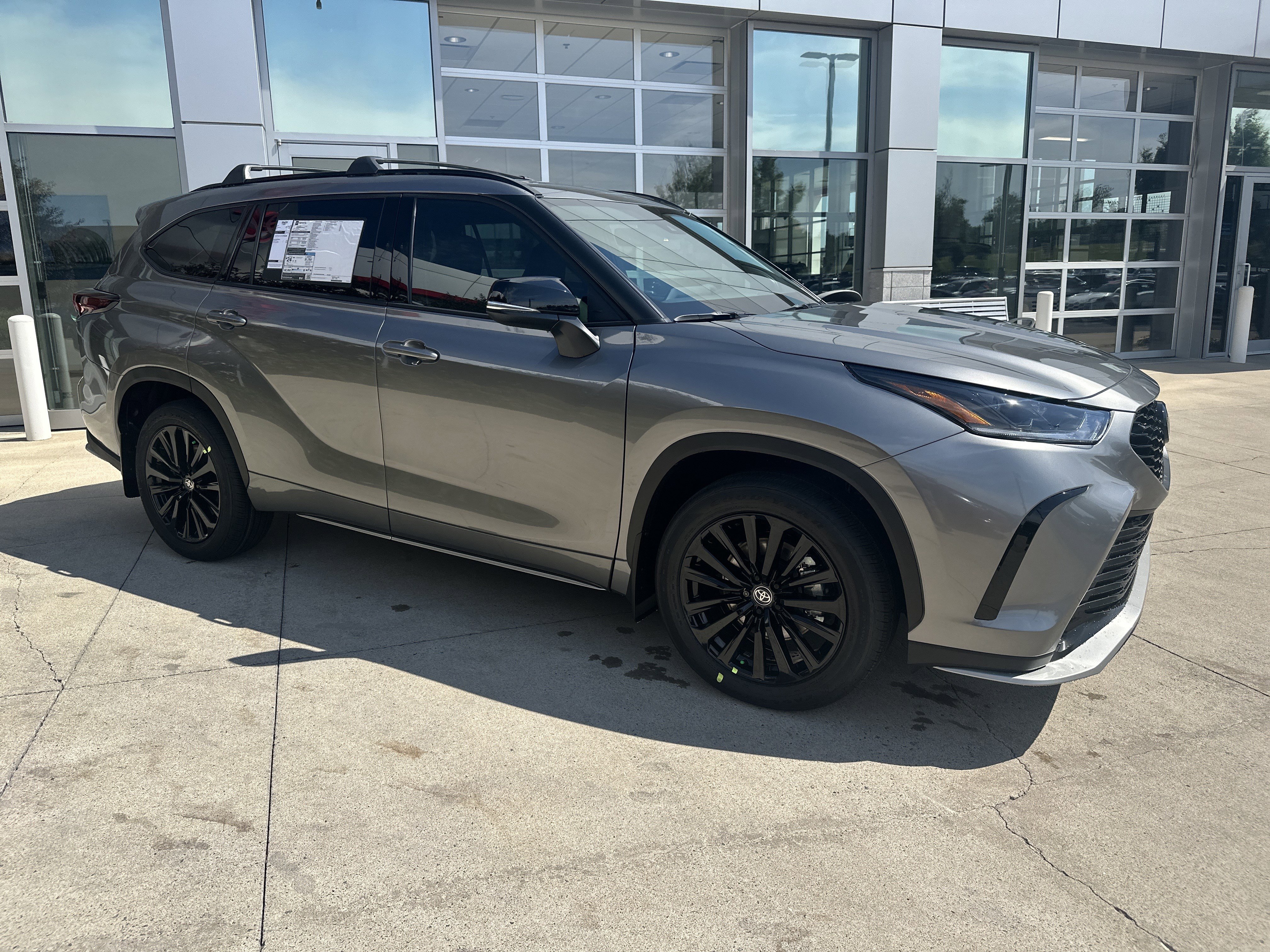 New 2026 Toyota Highlander XSE AWD/4WD video 2