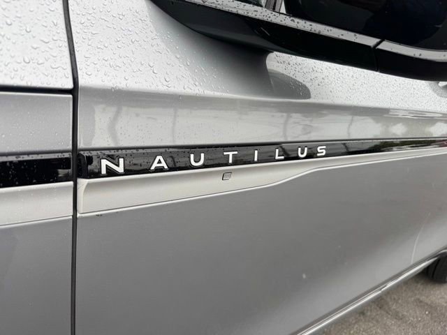 Used 2024 Lincoln Nautilus Reserve w/ Equipment Group 203A AWD/4WD image 6