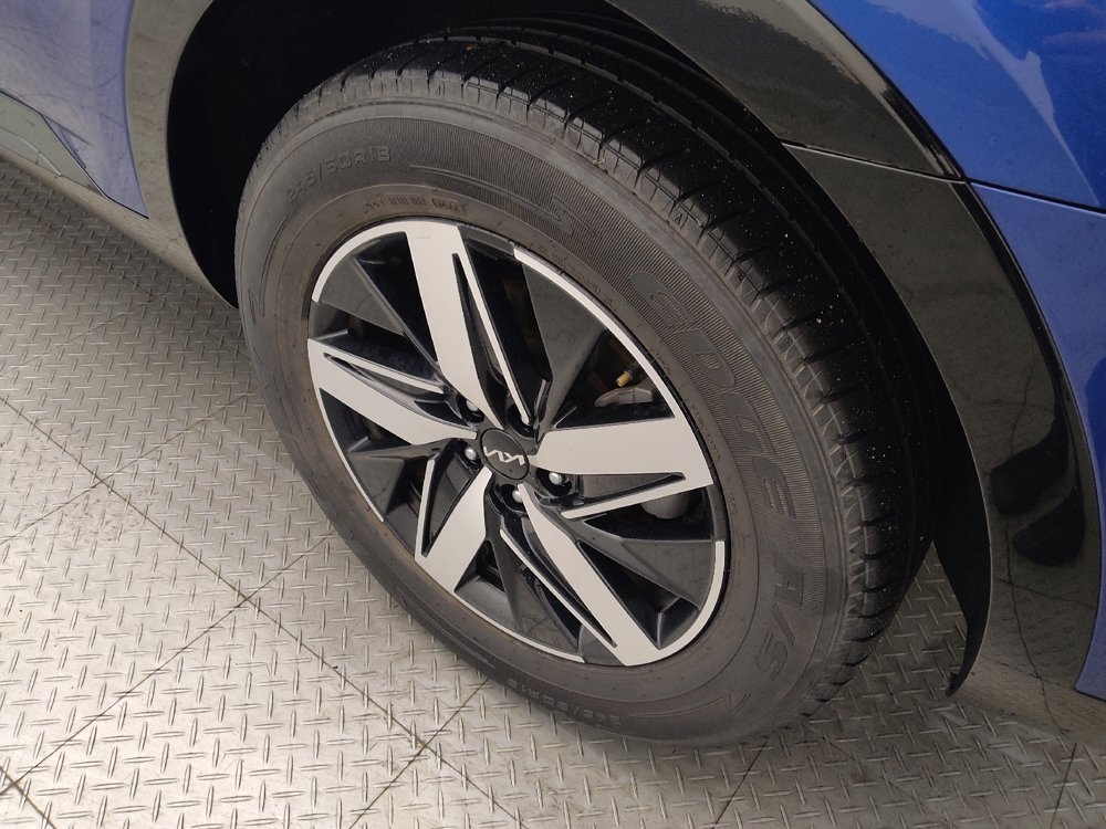 Used 2022 Kia Sorento S FWD image 31