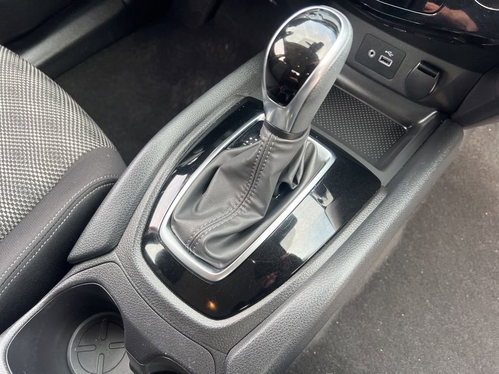 Used 2020 Nissan Rogue Sport SV w/ All-Weather Package image 23