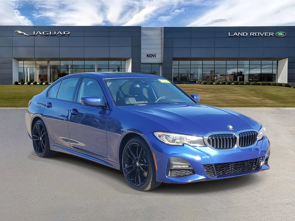 Used 2020 BMW 330i xDrive Sedan w/ Executive Package AWD/4WD image 2