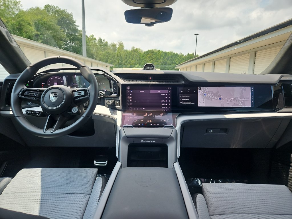 New 2026 Porsche Cayenne Turbo AWD/4WD image 9