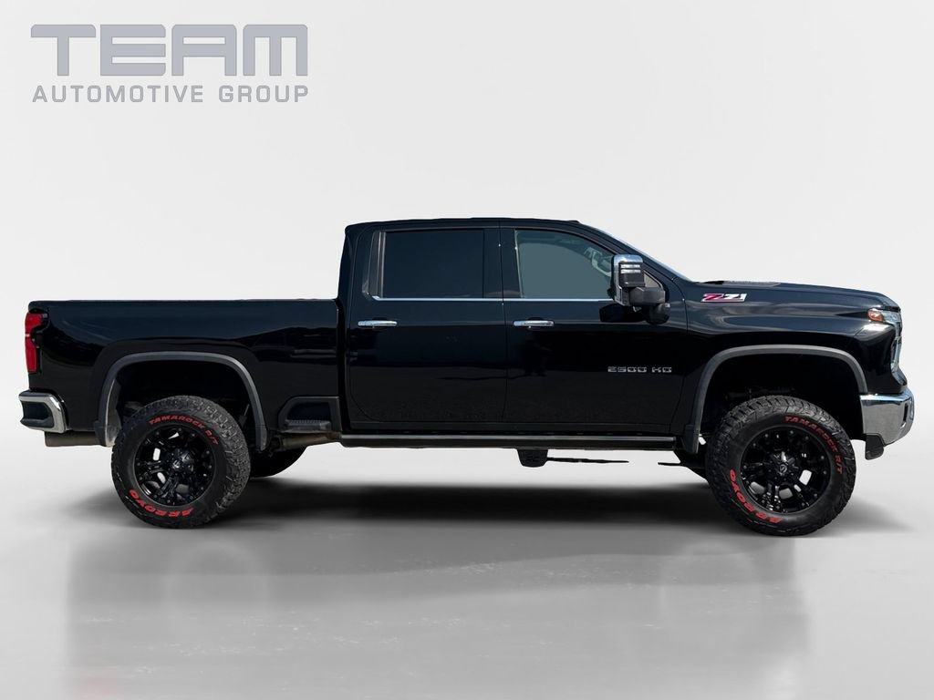 Used 2024 Chevrolet Silverado 2500 LTZ w/ LTZ Premium Package AWD/4WD image 8