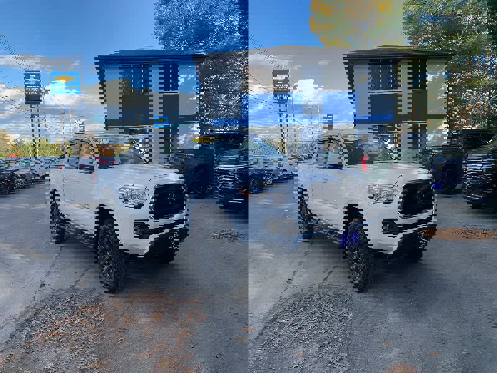 Used 2021 Toyota Tacoma SR5 image 8