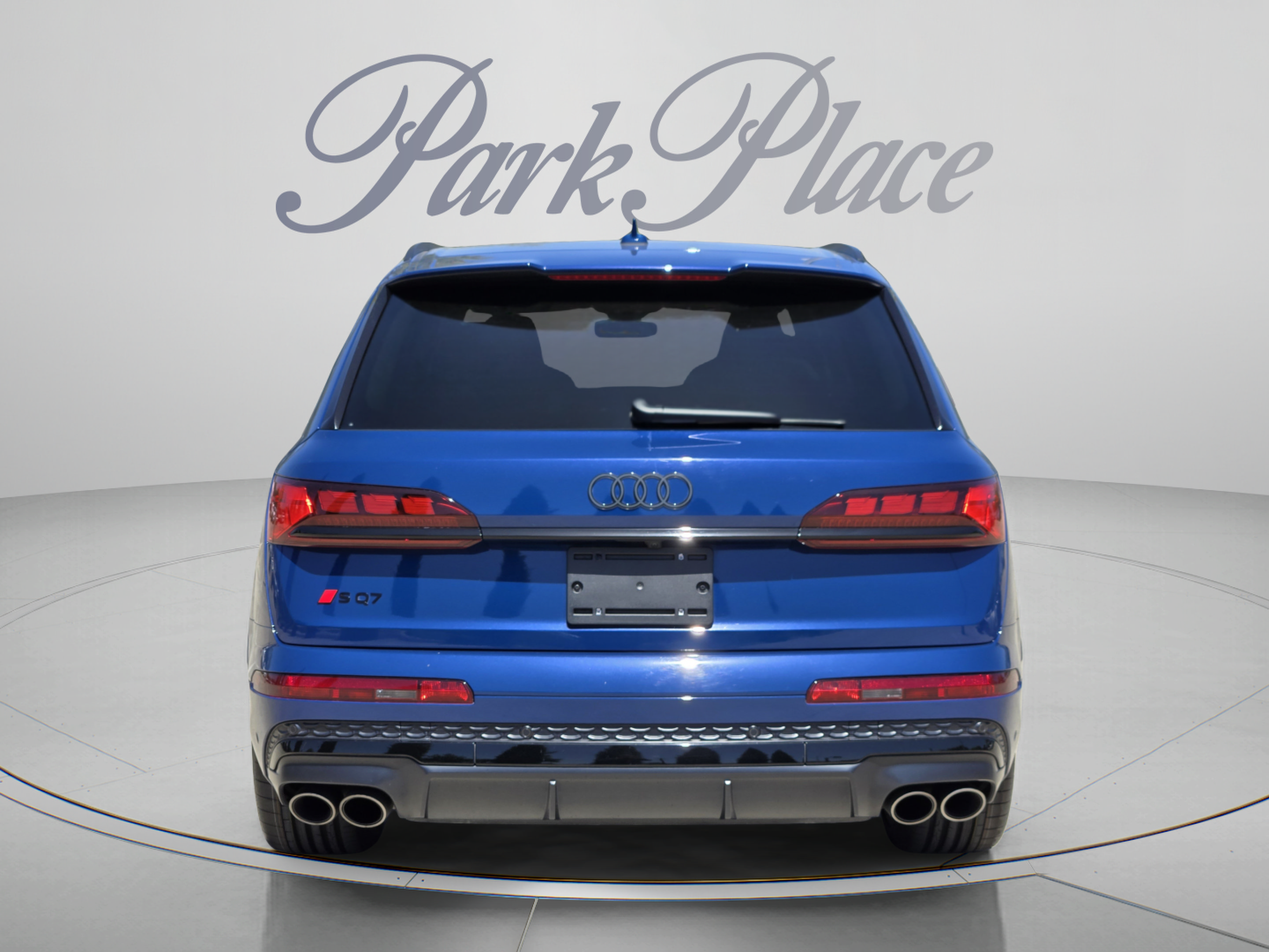 Used 2025 Audi SQ7 Prestige AWD/4WD image 4