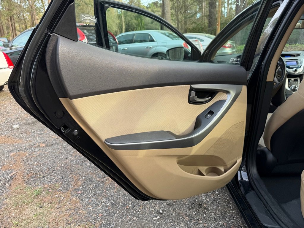 Used 2012 Hyundai Elantra GLS w/ Preferred Pkg 3 image 17