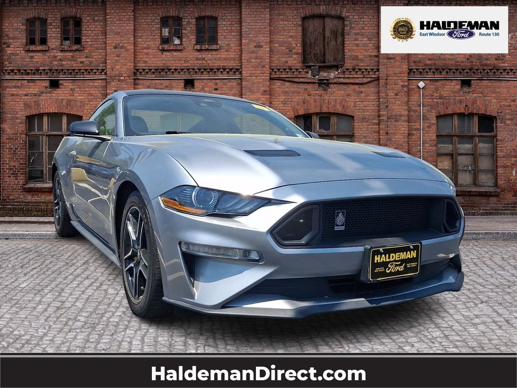 Used 2021 Ford Mustang Premium RWD image 1