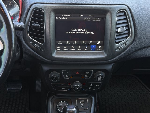 Used 2021 Jeep Compass Trailhawk AWD/4WD image 15