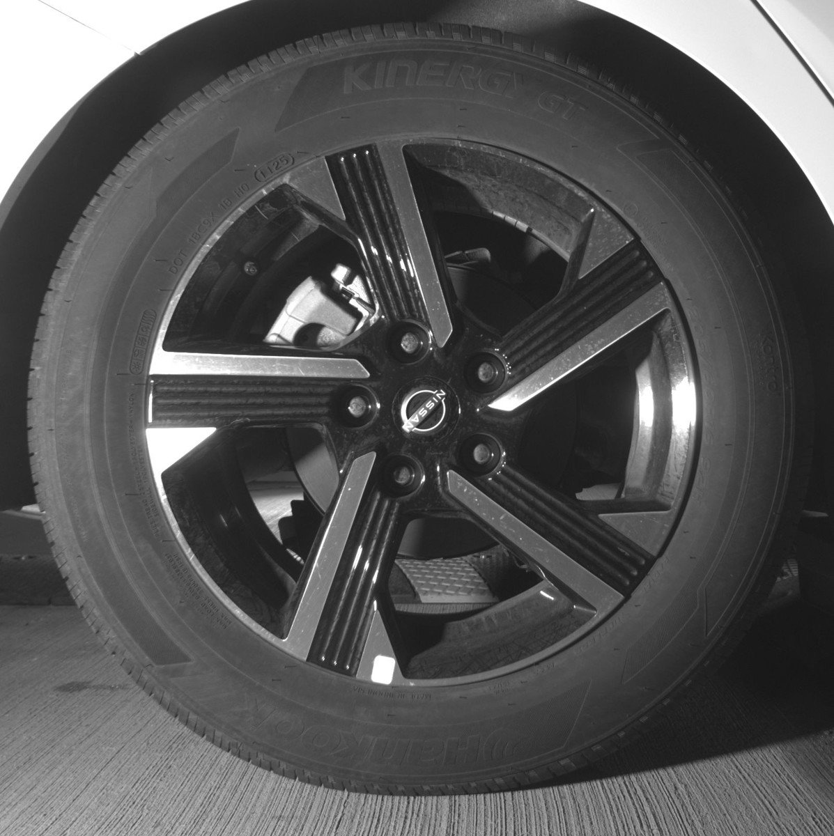 Used 2025 Nissan Sentra SV image 13