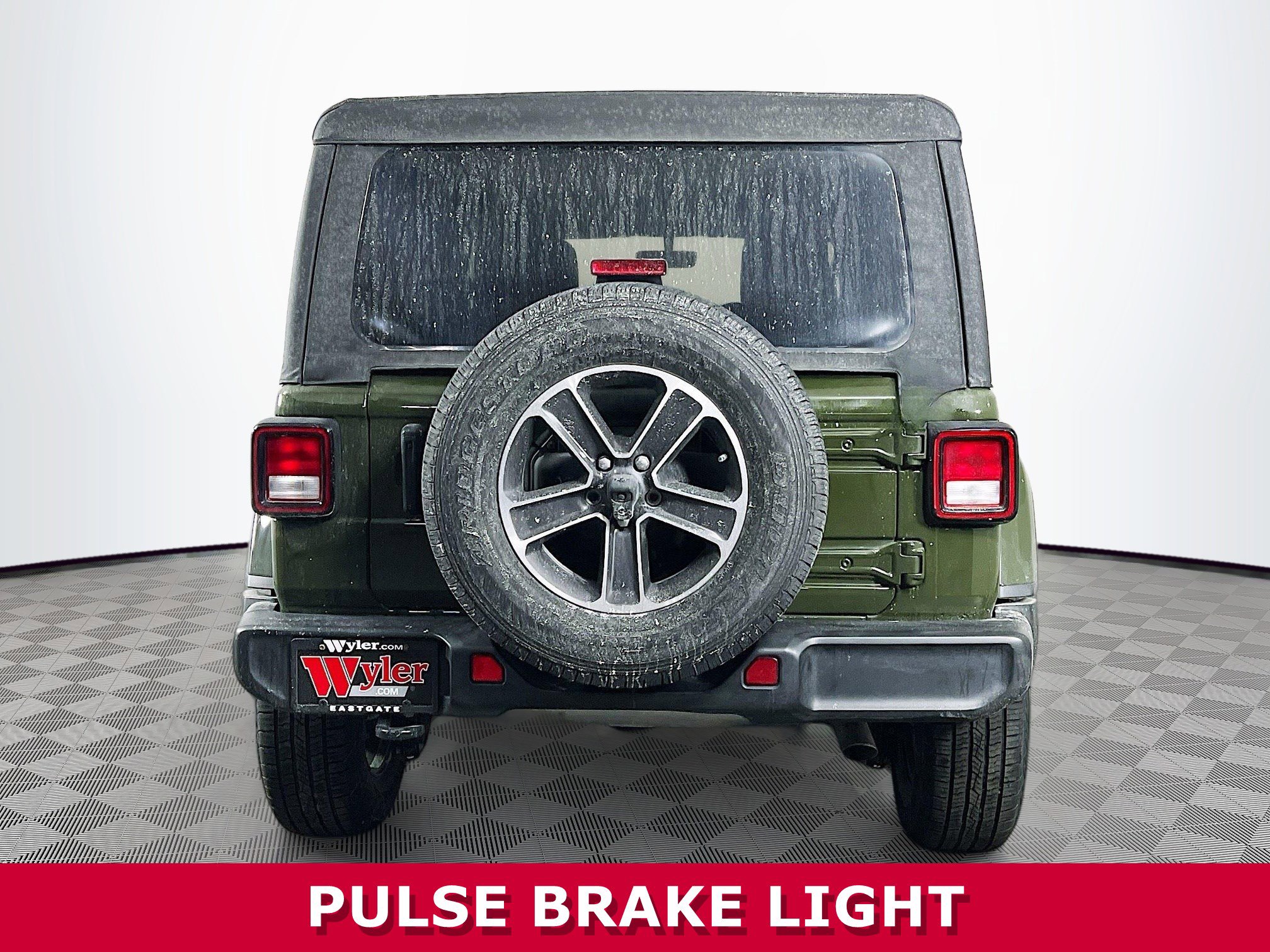 Used 2023 Jeep Wrangler Sahara w/ Cold Weather Group AWD/4WD image 26