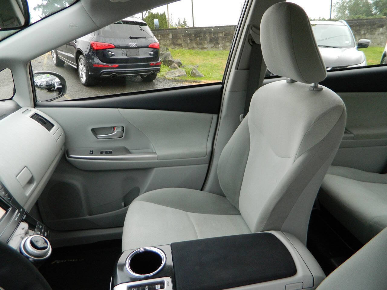 Used 2013 Toyota Prius V Three FWD image 13