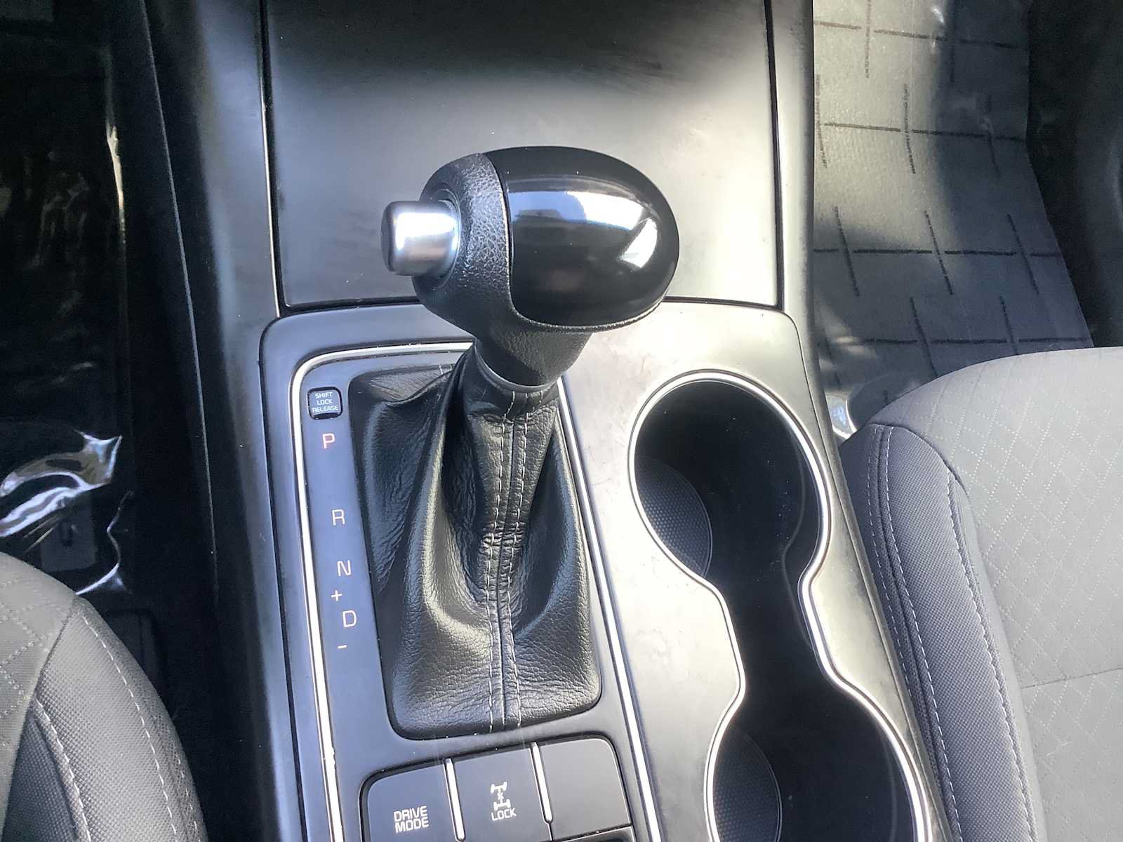 Used 2017 Kia Sorento AWD image 17