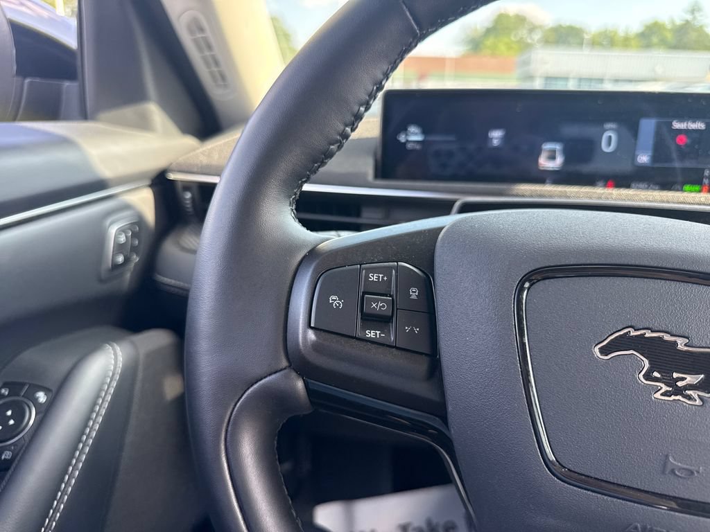 Used 2025 Ford Mustang Mach-E Select w/ Comfort Package Lite AWD/4WD image 39