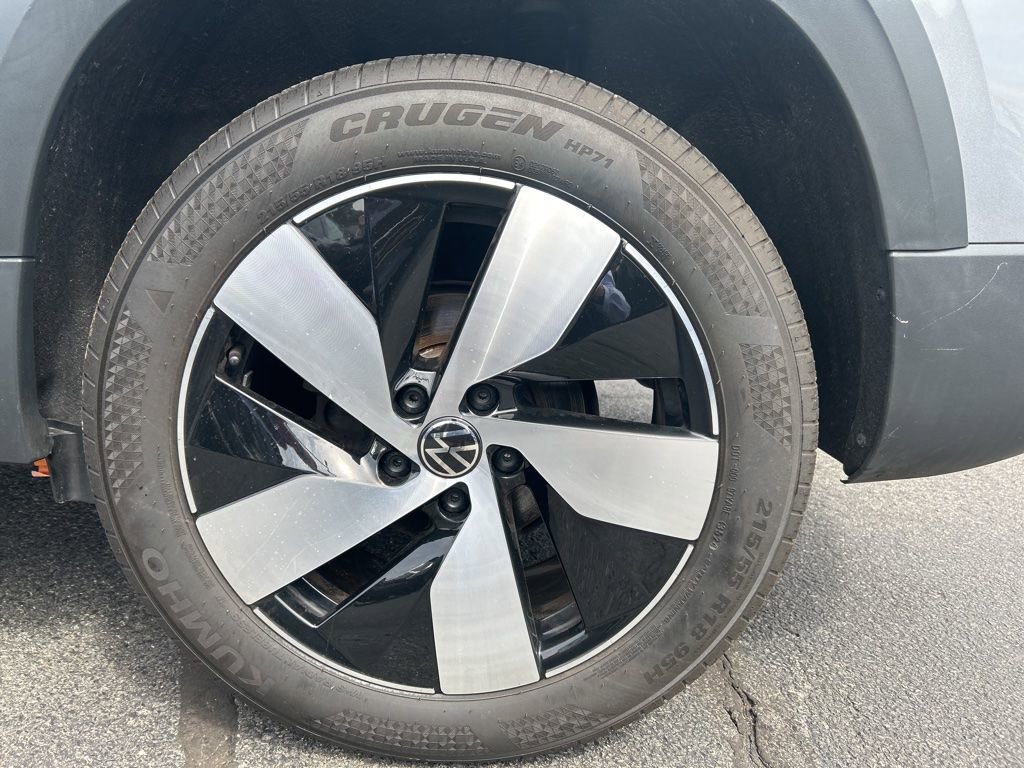 Used 2025 Volkswagen Taos S AWD/4WD image 11