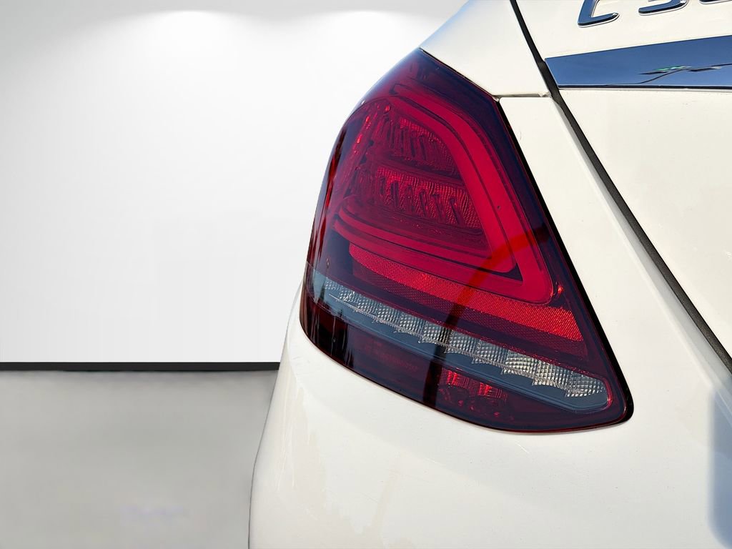 Used 2019 Mercedes-Benz C 300 4MATIC Sedan image 10