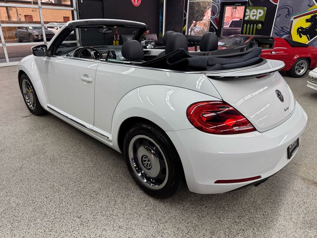 Used 2016 Volkswagen Beetle 1.8T Denim image 3