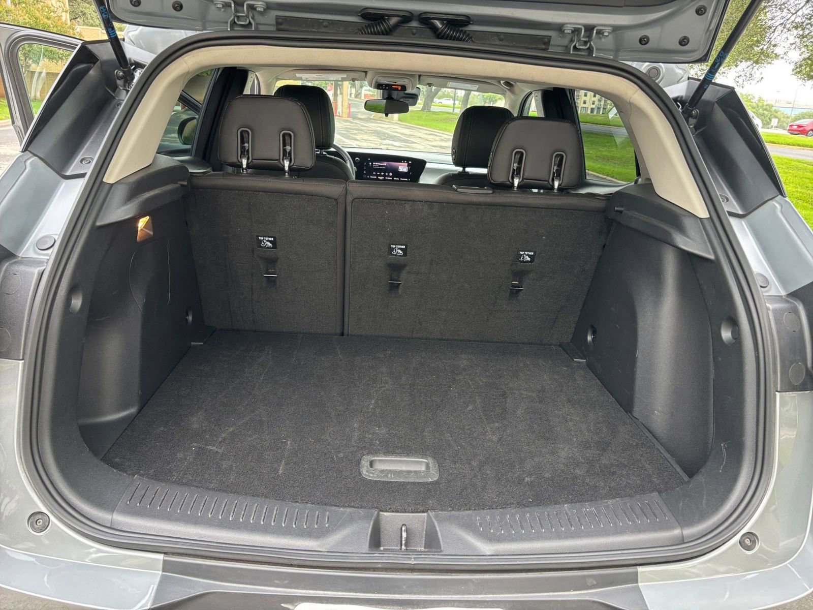 Used 2025 Buick Encore GX Preferred FWD image 25