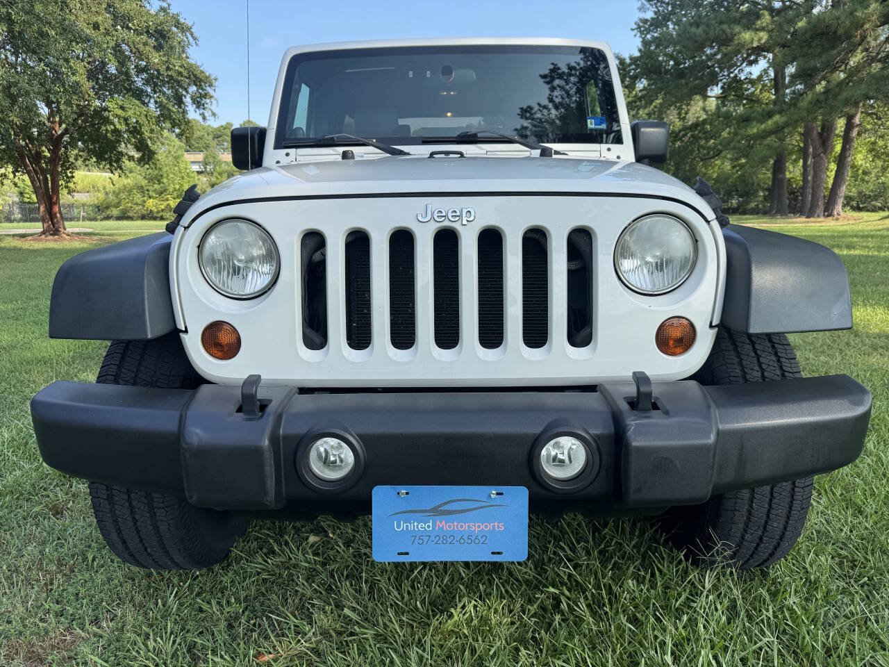 Used 2010 Jeep Wrangler Unlimited Sport AWD/4WD image 5